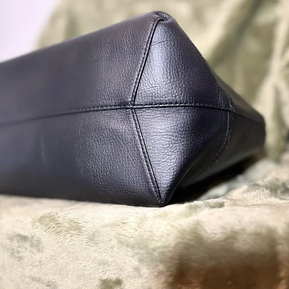 Kate Spade Black Tote with Bow Accent - Picture 8 of 10